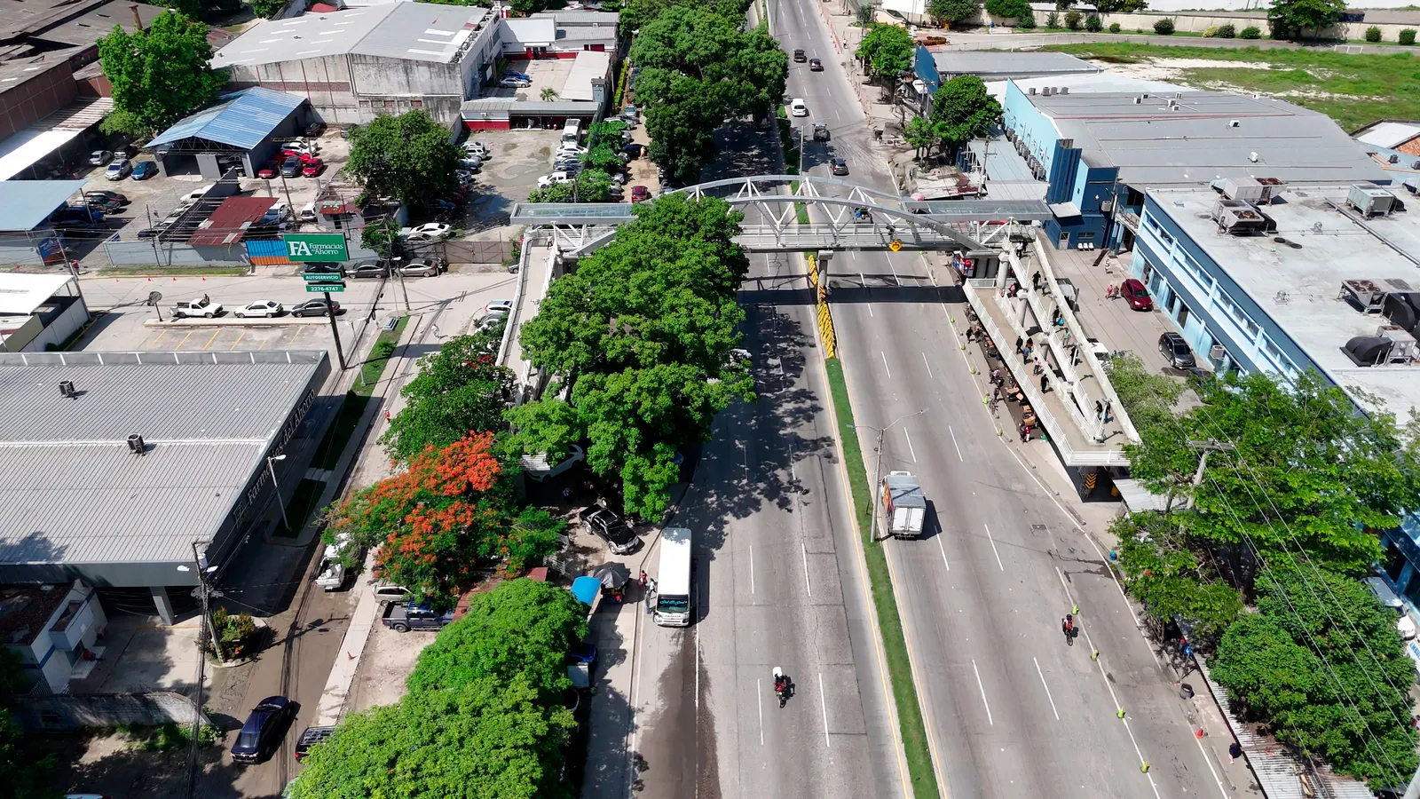 Puente Peatonal IHSS